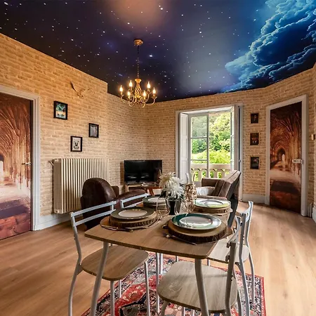 Le Chateau Des Sorciers & Experience *