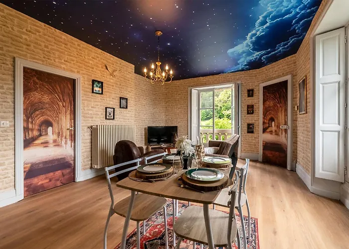 Le Chateau Des Sorciers & Experience *